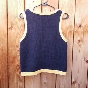 Vintage Tops - Vintage sunflower sweater vest! Vintage Tops - Vintage sunflower sweater vest!